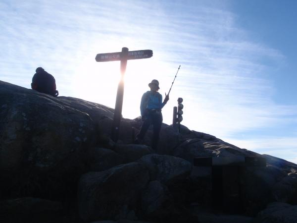 瑞垣山頂とうちゃーく。